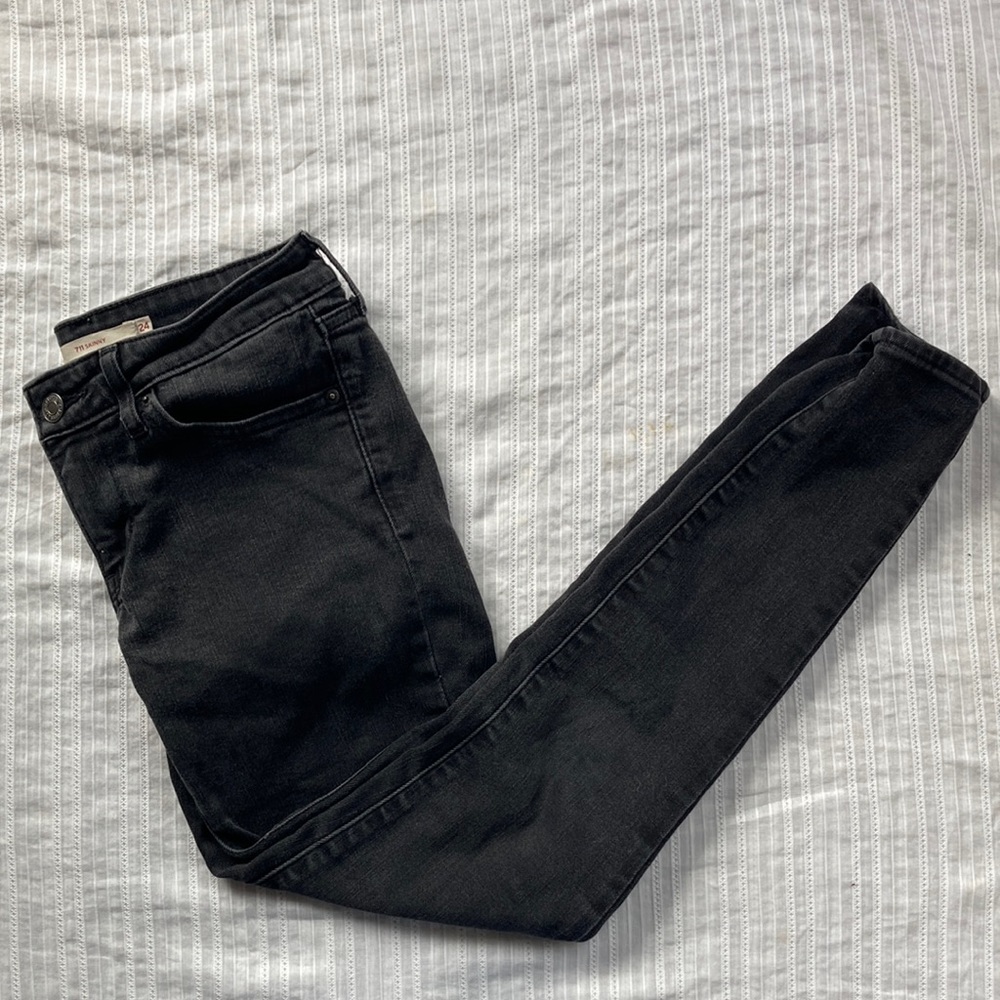 711 Skinny Black Levi’s Denim Pants